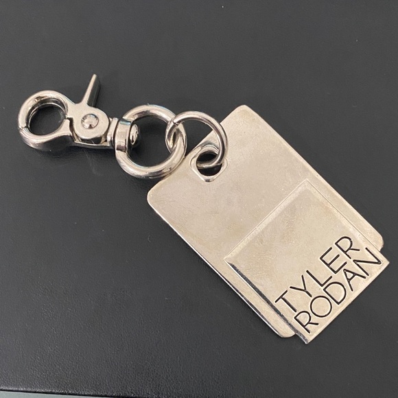 Tyler Rodan Accessories - Tyler Rodan Metallic Key Holder